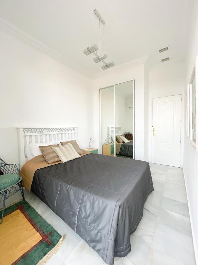 Modern Three-Level Apartment Near The Sea เบนัลมาเดนา ภายนอก รูปภาพ