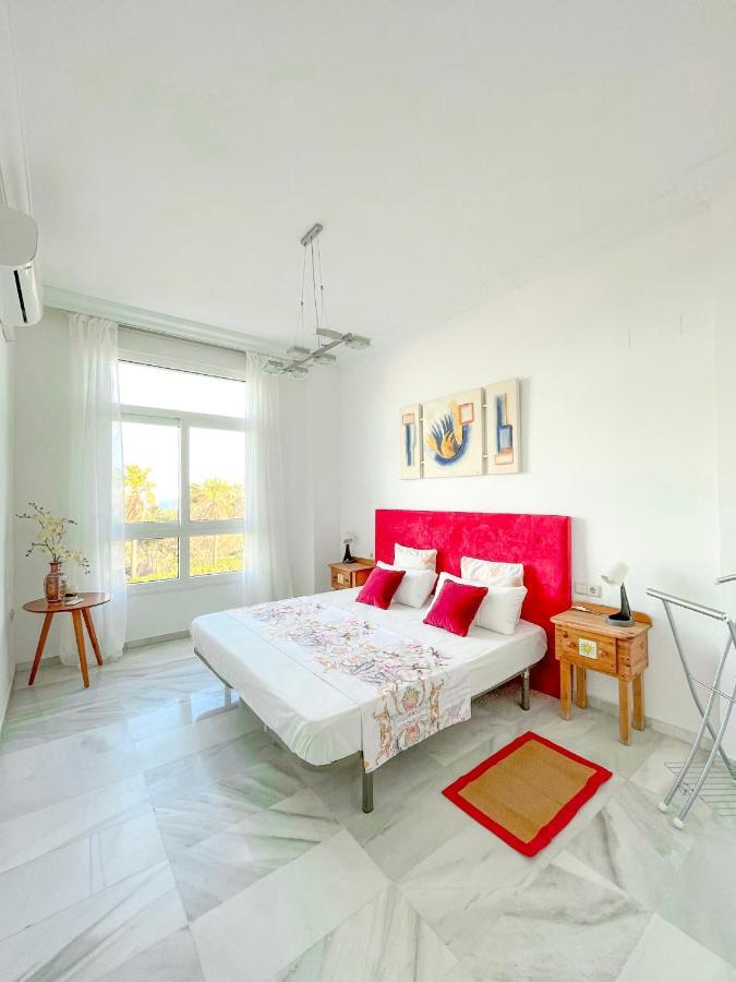 Modern Three-Level Apartment Near The Sea เบนัลมาเดนา ภายนอก รูปภาพ