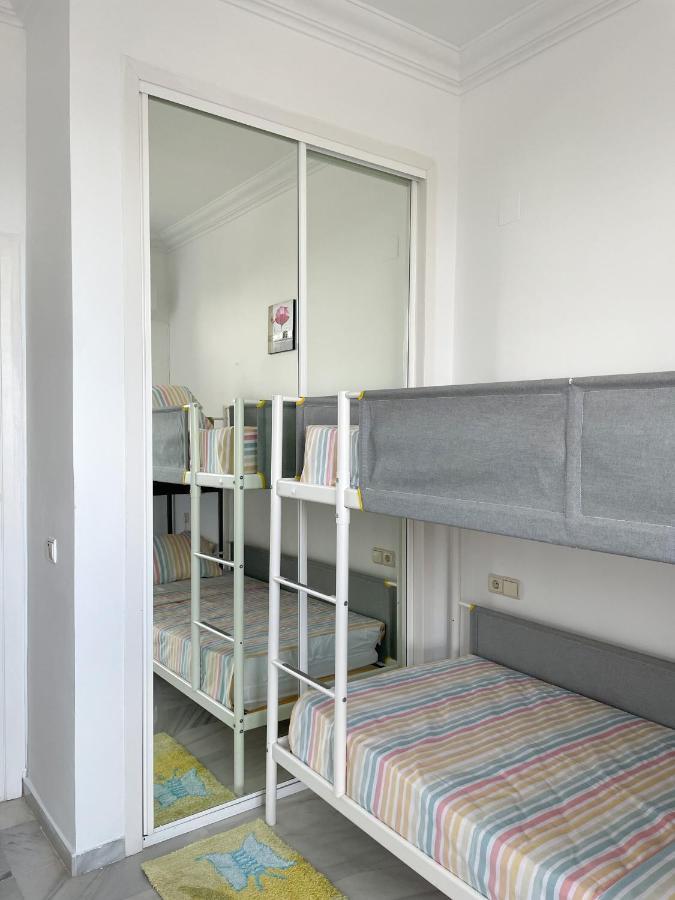 Modern Three-Level Apartment Near The Sea เบนัลมาเดนา ภายนอก รูปภาพ