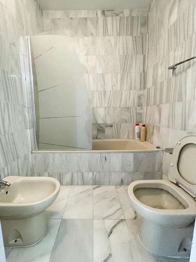 Modern Three-Level Apartment Near The Sea เบนัลมาเดนา ภายนอก รูปภาพ