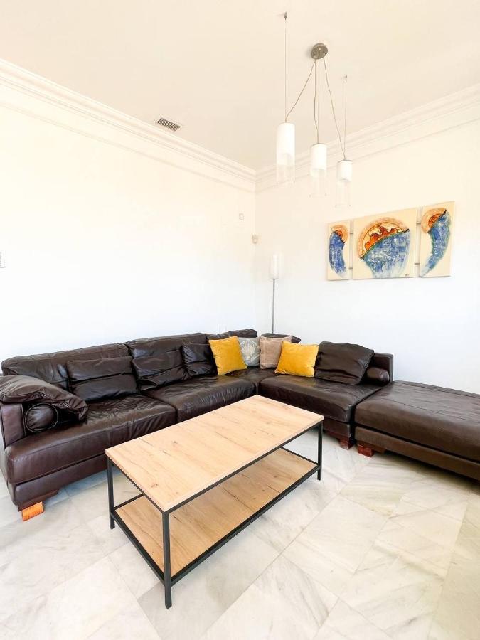 Modern Three-Level Apartment Near The Sea เบนัลมาเดนา ภายนอก รูปภาพ